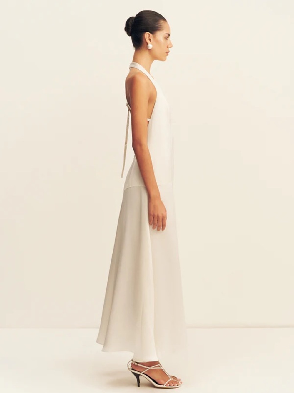 Shona Joy White Backless Halter Maxi Dress - Picture 4 of 6